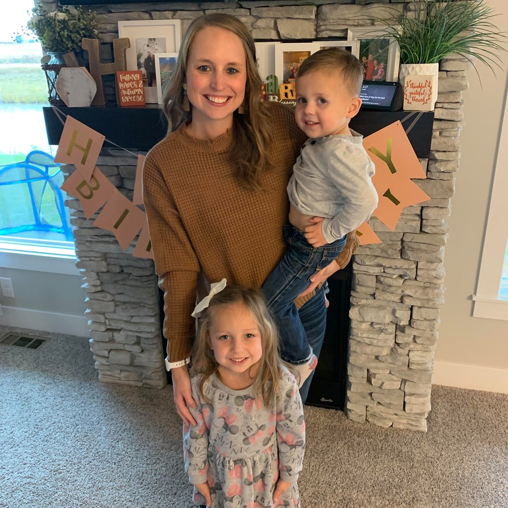 Meet your Posher, Becca